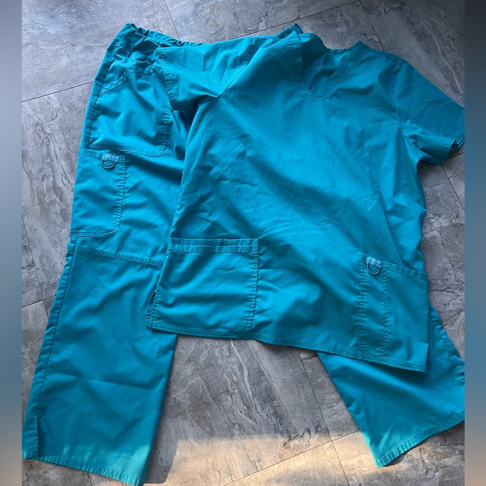 Cherokee Scrub Pant and Shirt Teal
